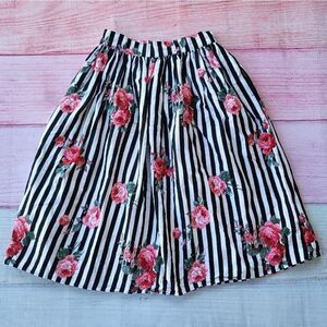 RockSteady Black White Stripe Floral Print‎ A-Line Skirt w/ Pockets Size Small